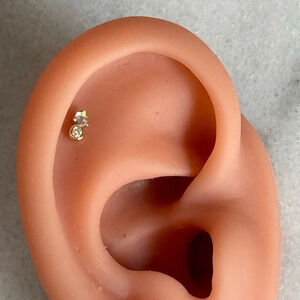 18k Gold Opal Crystal Cartilage Earring Brand New